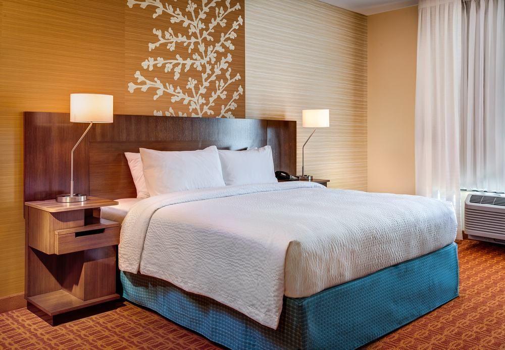 Hotel Fairfield & By Marriott 3*