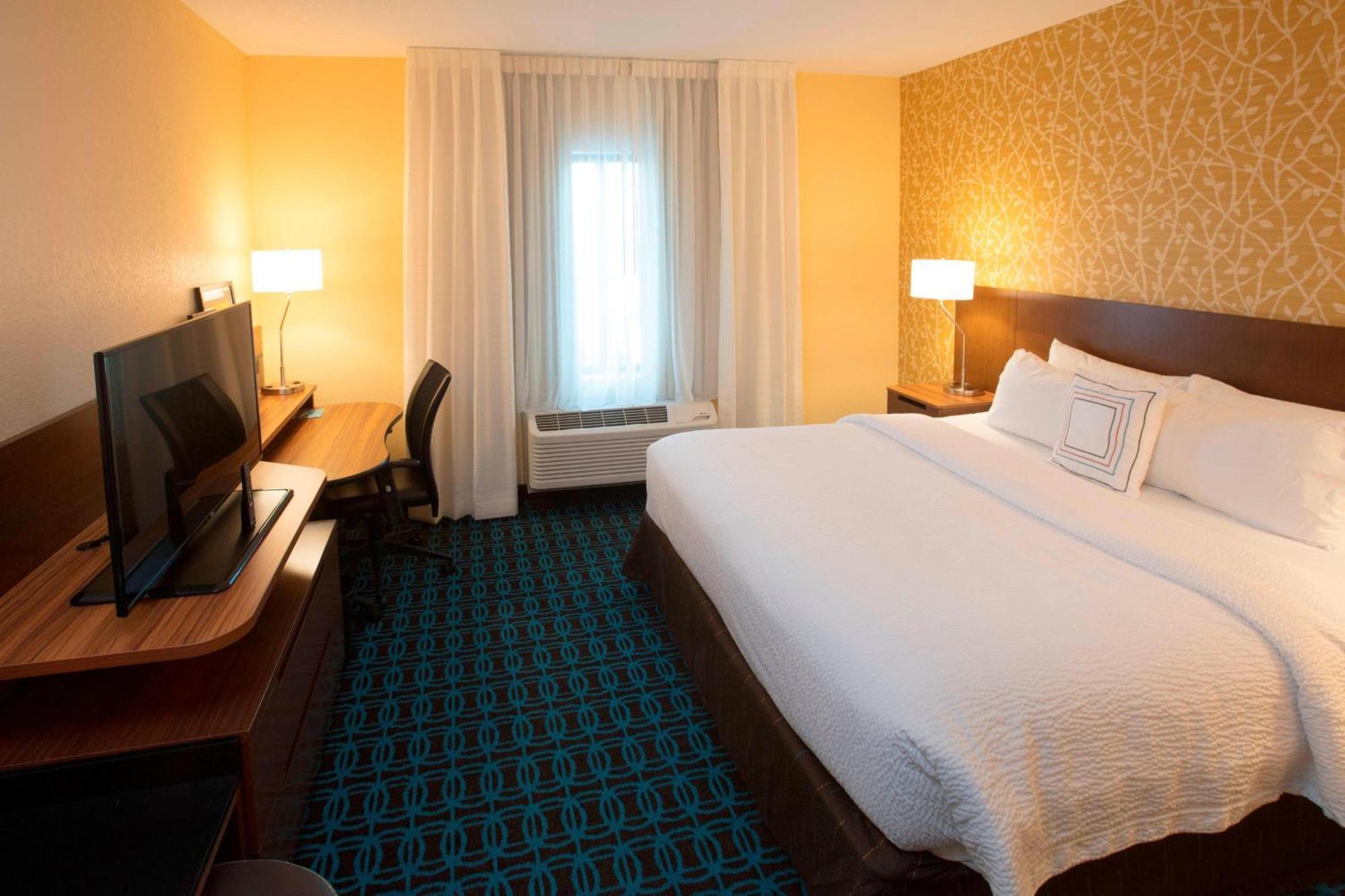 Fairfield & By Marriott