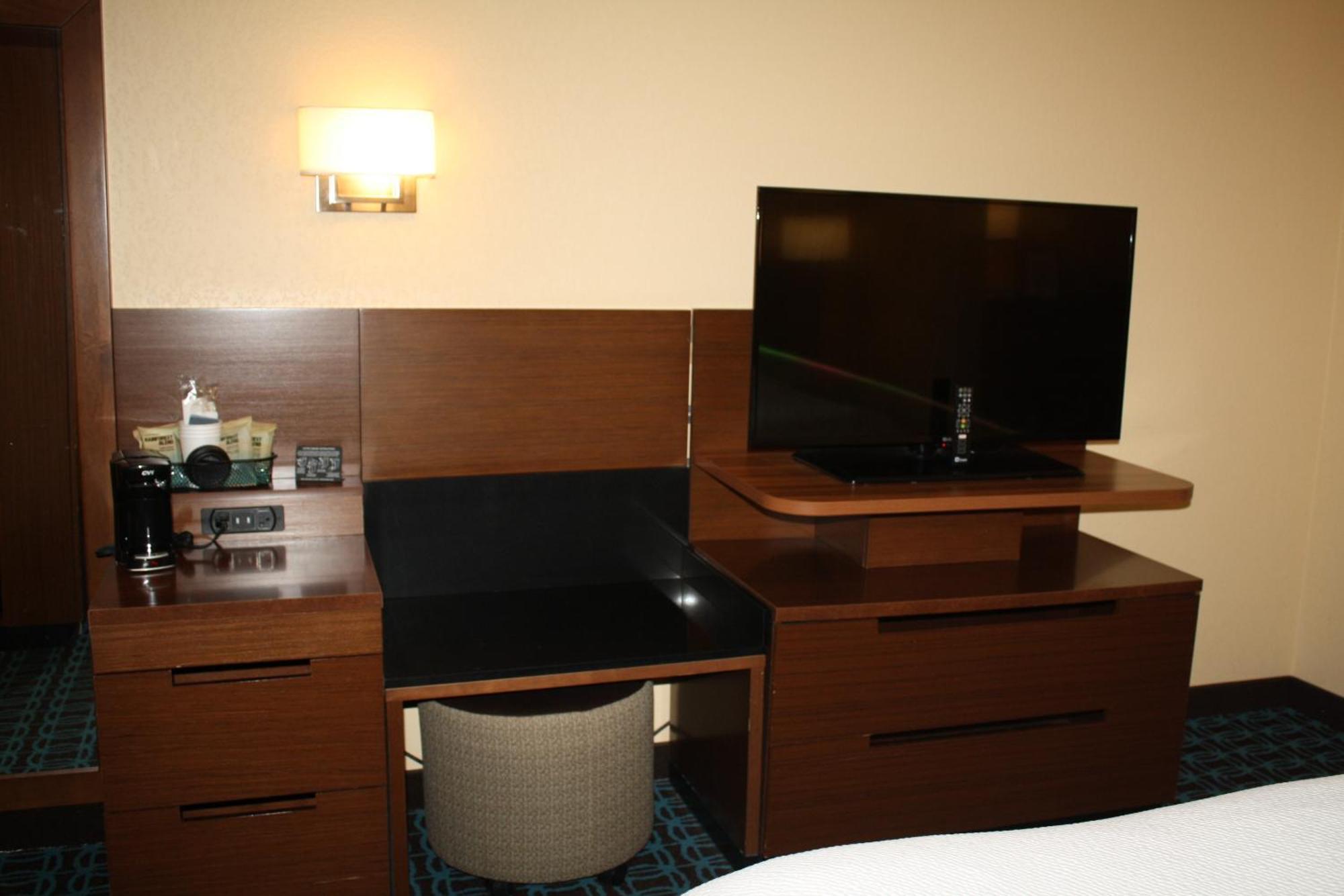 Fairfield & By Marriott 3*