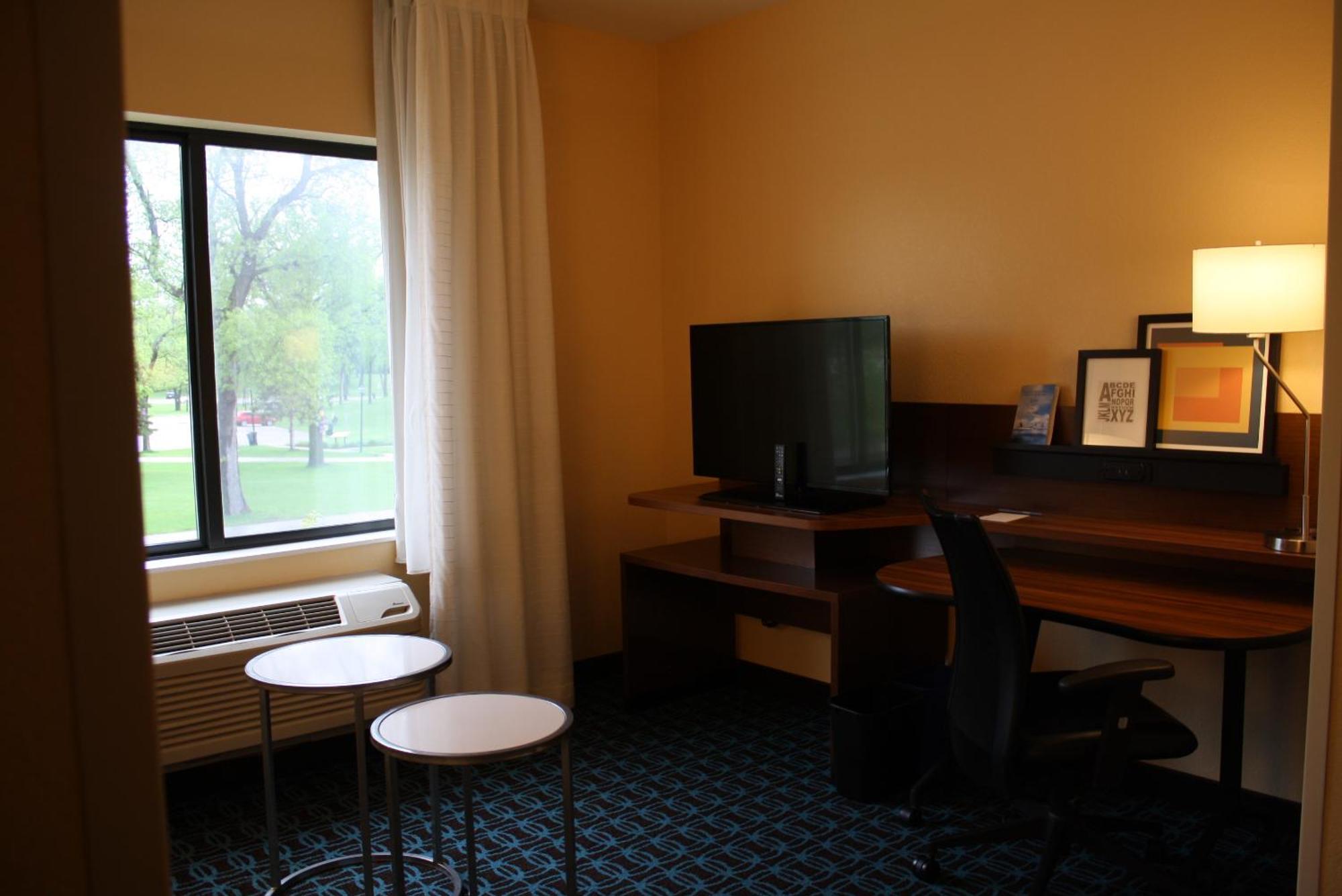 Fairfield & By Marriott Detroit Lakes